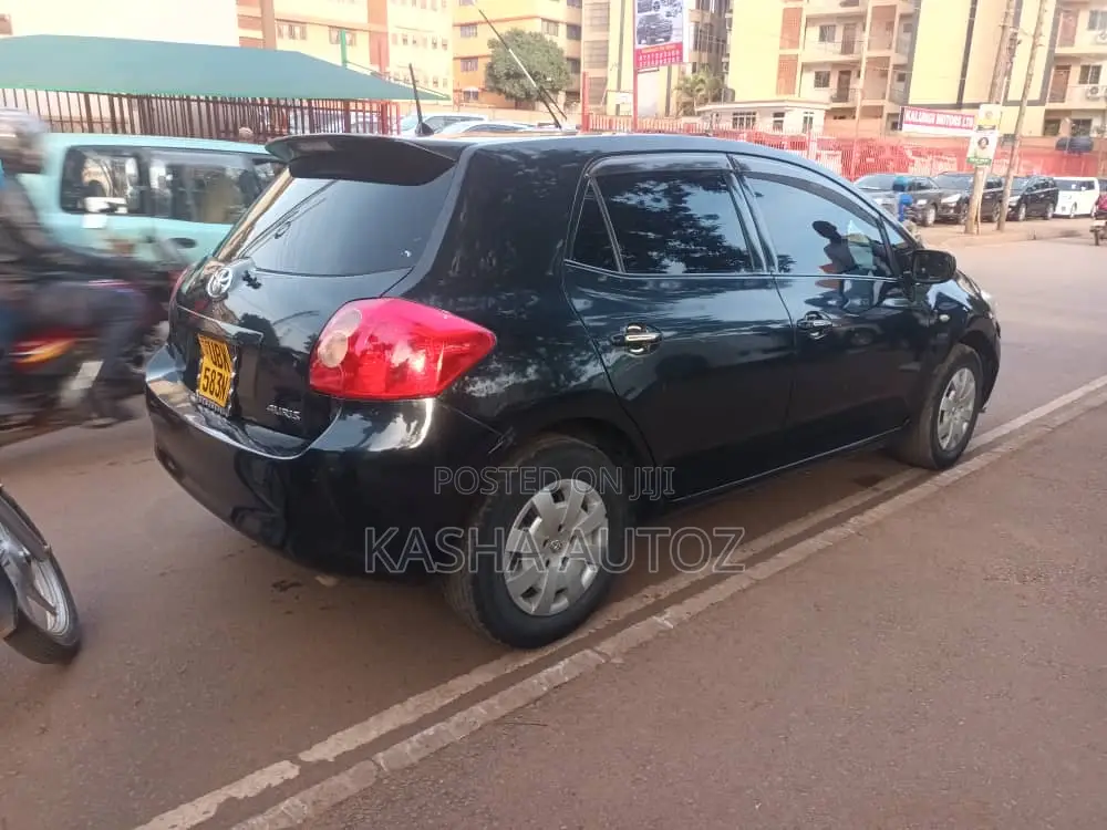 Toyota Auris 2009 Black