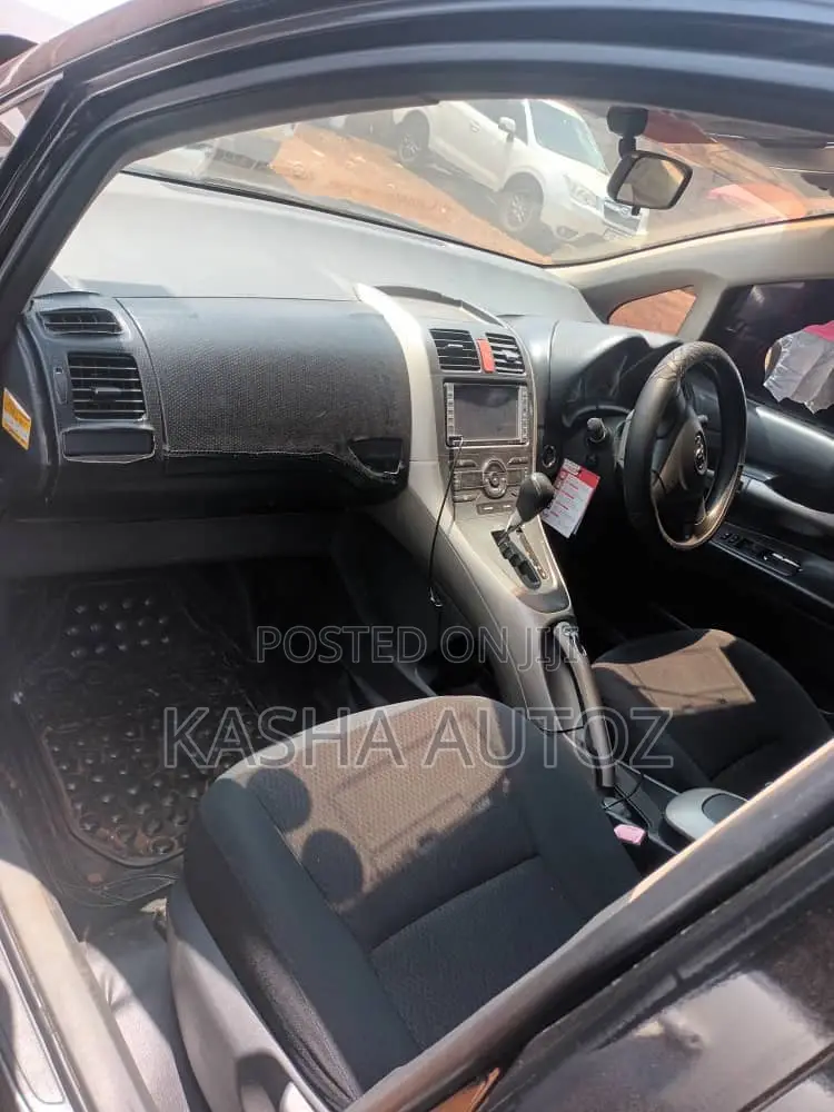Toyota Auris 2009 Black