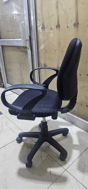 Durable Sniveling Secretarial Chair
