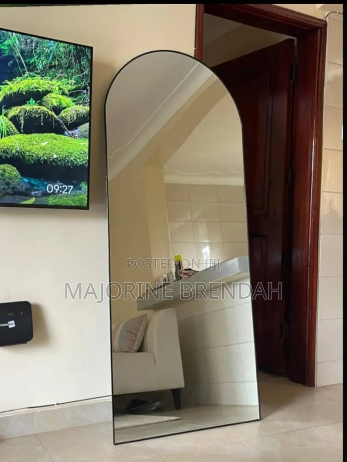 Curved Mirror