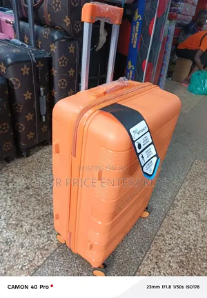 Coeur Plastic Suitcase in Large Size