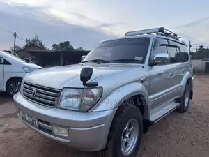 Toyota Land Cruiser Prado 2.7 16V 5dr 2001 Silver