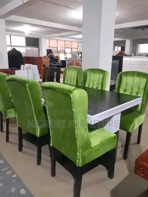 Distressed Dinning