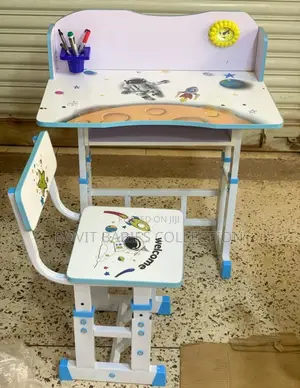 Children's Leaning/Reading Table