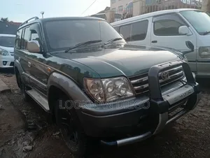 Toyota Belta 1999 Blue