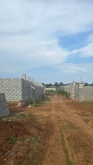 Lakeview Entebbe Road Kawuku Bujiri 3 Plots for Sale (50×100ft)