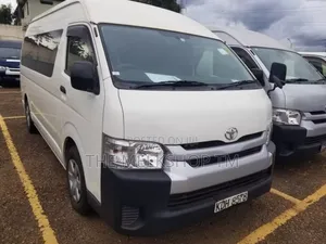 Toyota HiAce 2015 Silver
