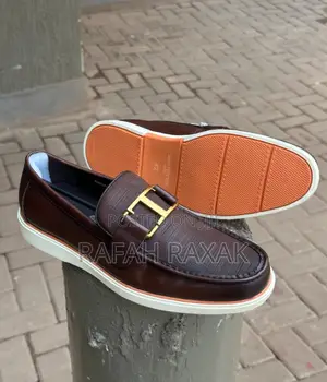 Original Super Classic Louis Vuitton Smart Casual Leather Loafers