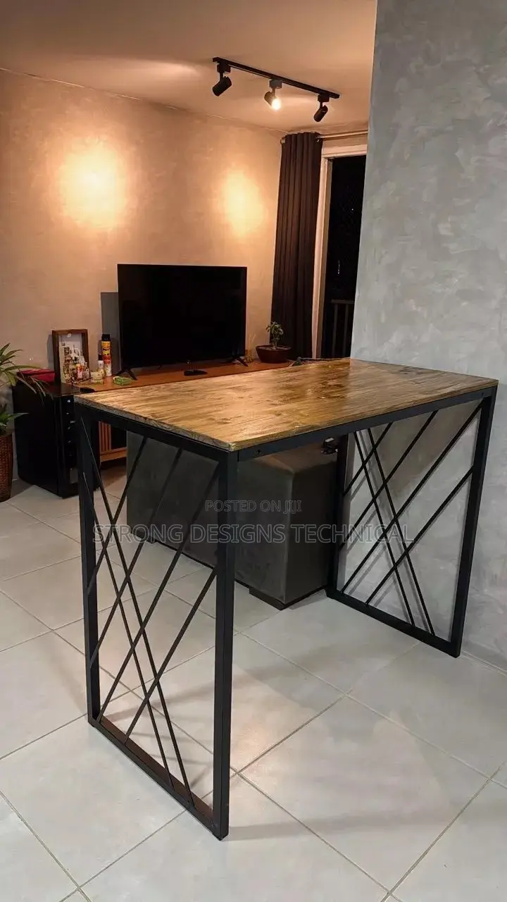 High Table Suitable for Kitchens/ Bars/ Restaurants and Hotels