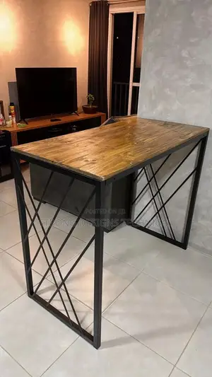 High Table Suitable for Kitchens/ Bars/ Restaurants and Hotels