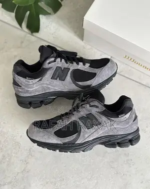 Original New Balance 2002r Gore-tex Jjjjouud Grey Sneakers