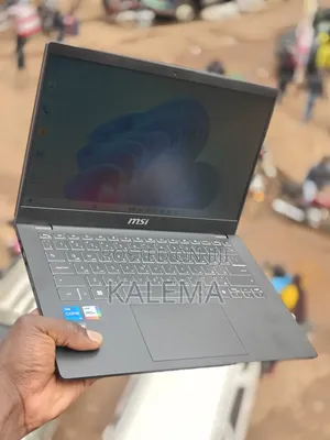 New Laptop MSI Modern 14 8GB Intel Core i5 SSD 512GB
