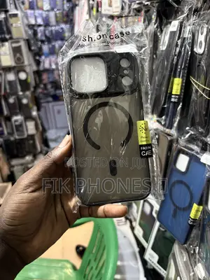 Fashion Case" Brand Phone Cover Designed for the iPhone 17 Pro Max.