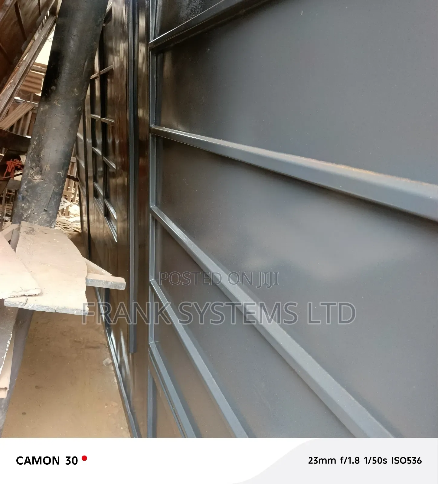 Metallic Sliding Gate Modern Design