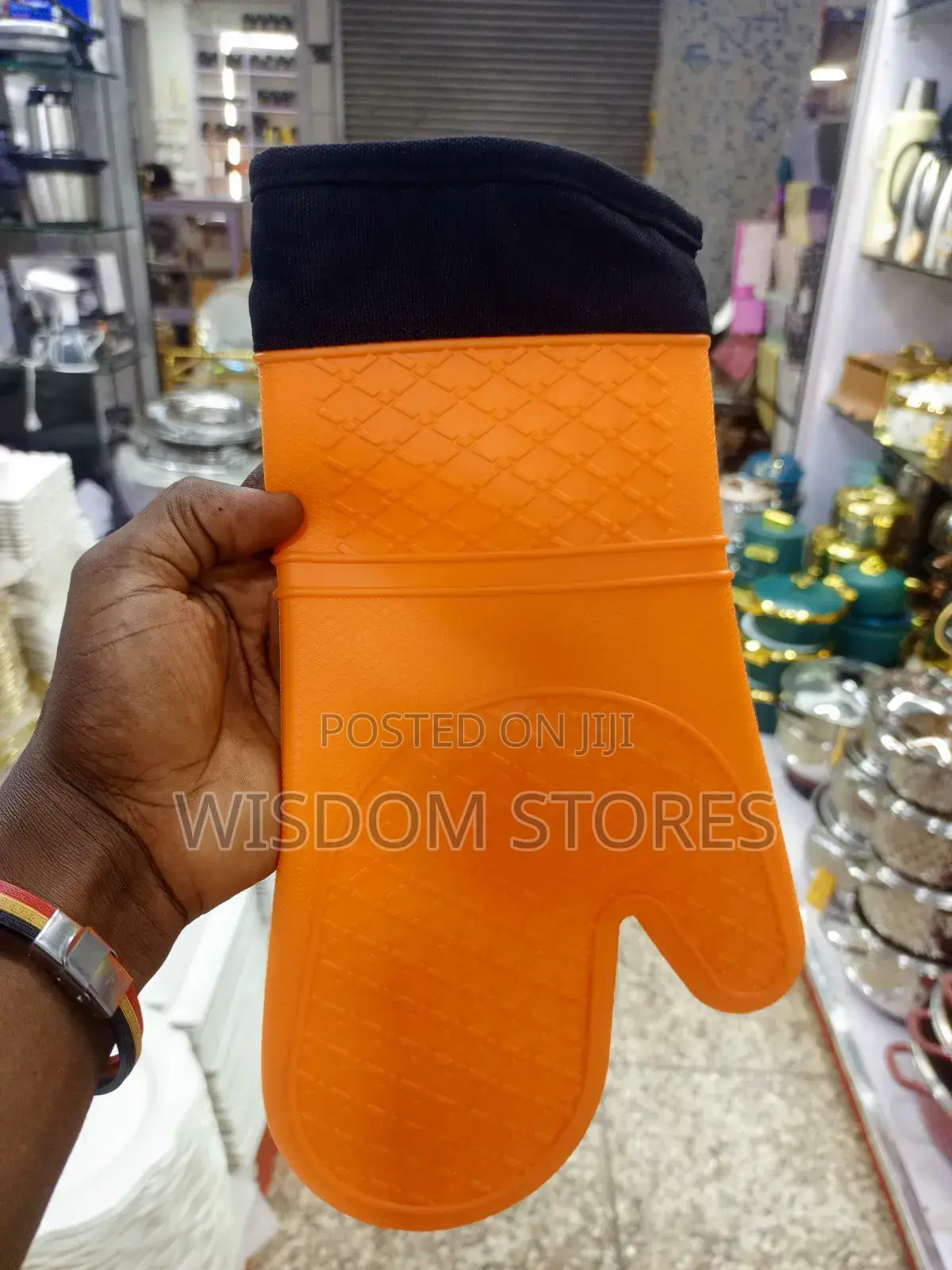 Oven Mitt.