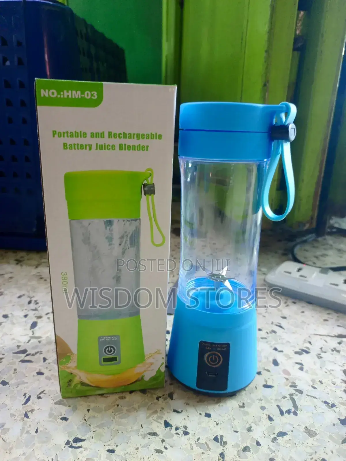 Portable and Rechargeable Battery Juice Blender