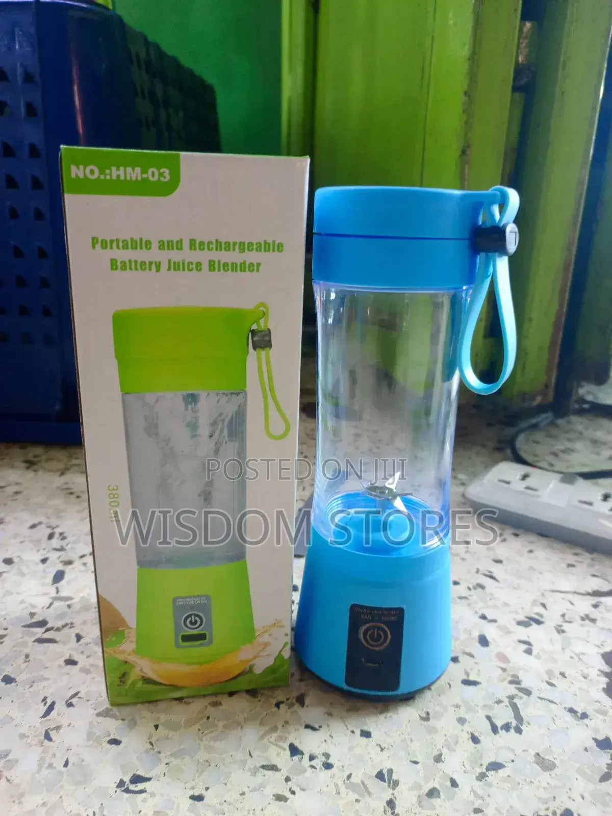 Portable and Rechargeable Battery Juice Blender