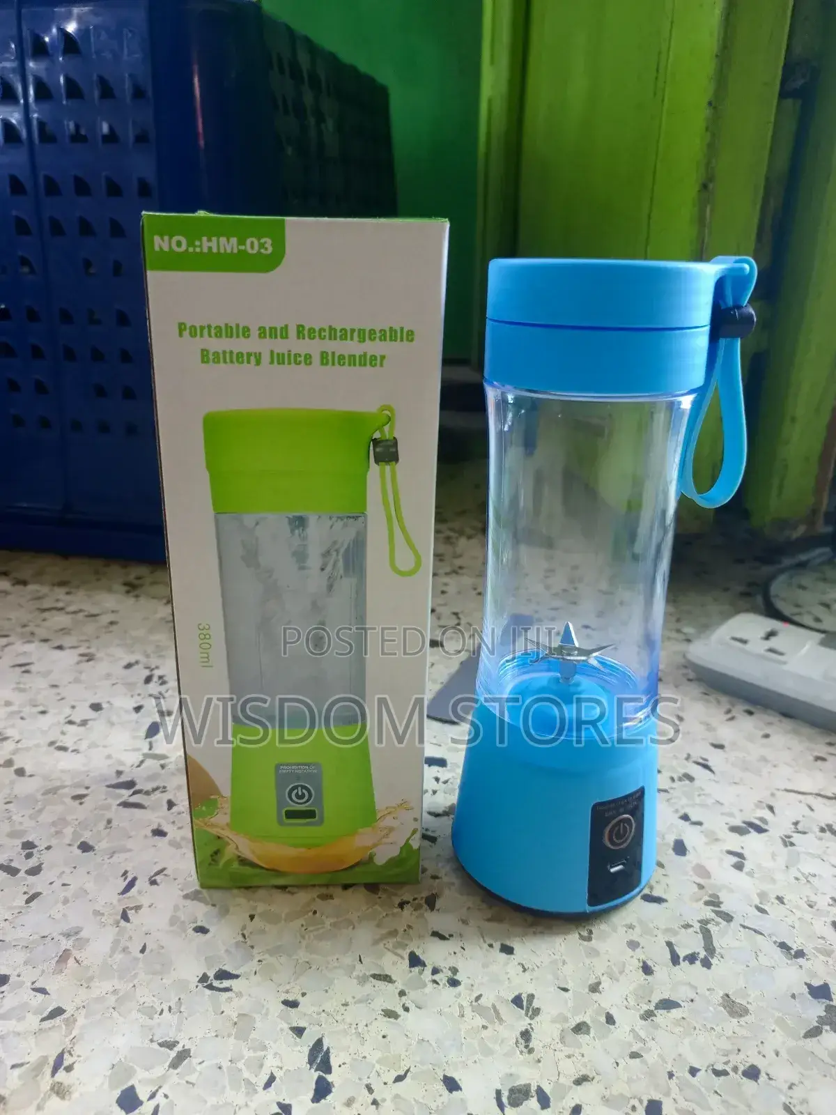 Portable and Rechargeable Battery Juice Blender