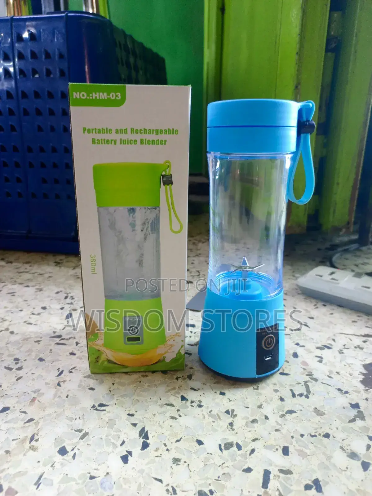 Portable and Rechargeable Battery Juice Blender