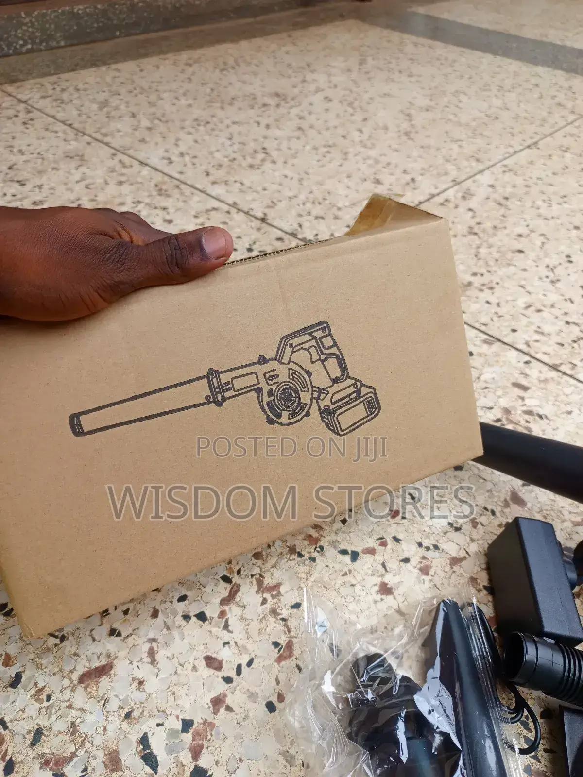 Cordless Blower and Vacuum System