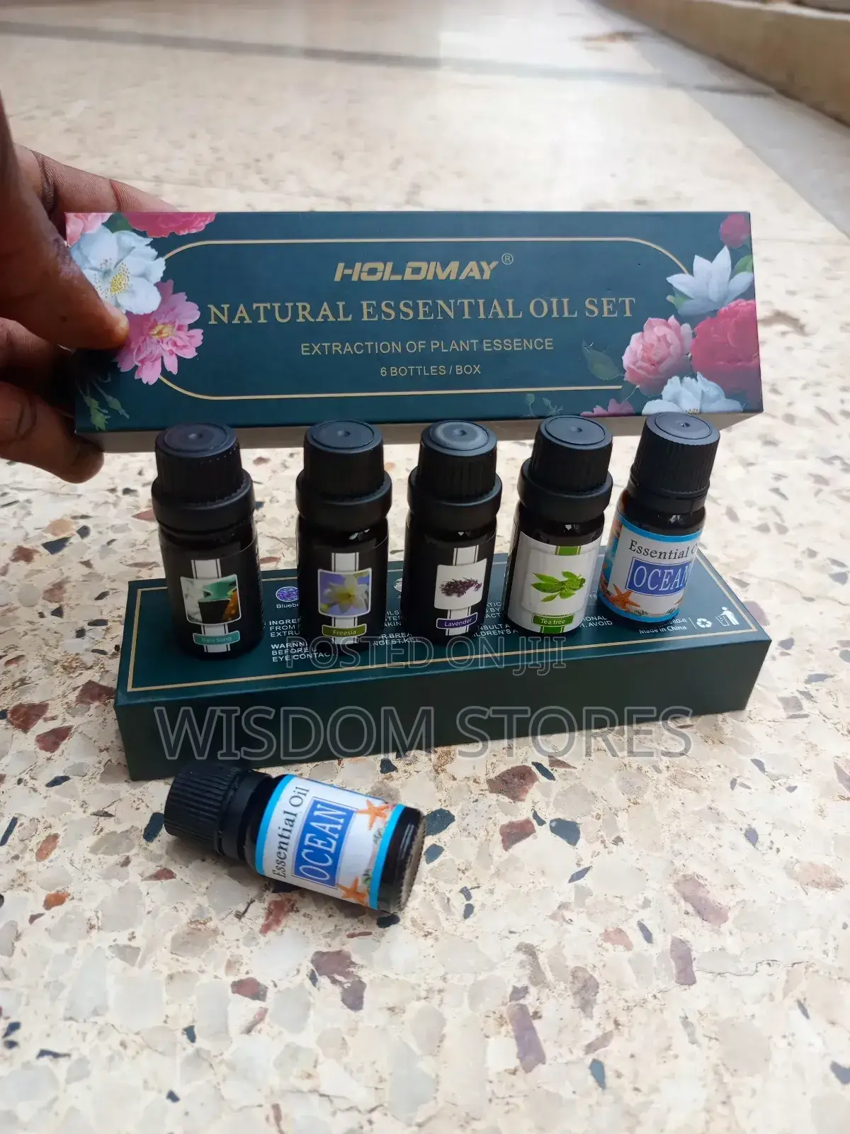 Holdmay Natural Essential Oils