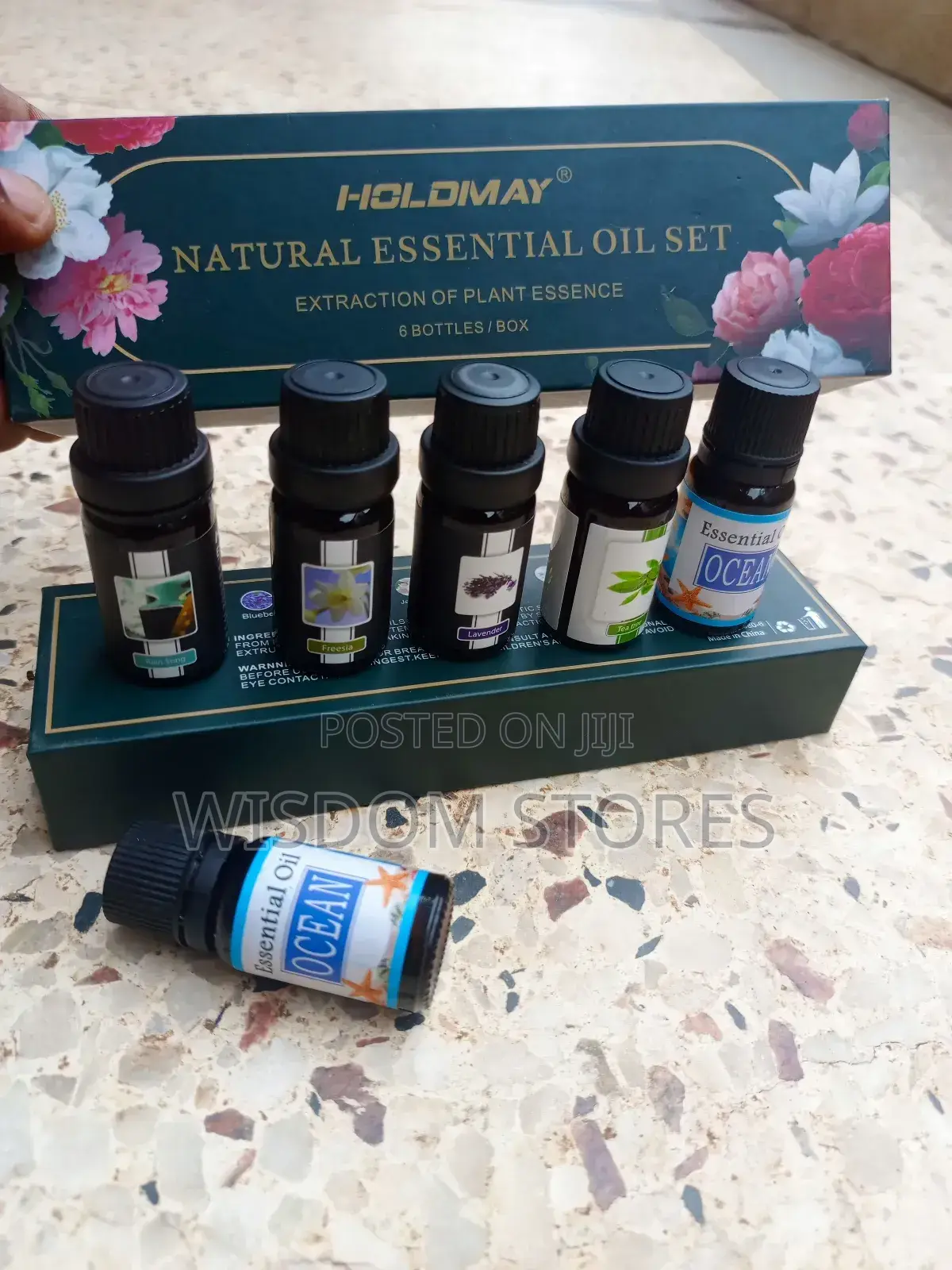 Holdmay Natural Essential Oils