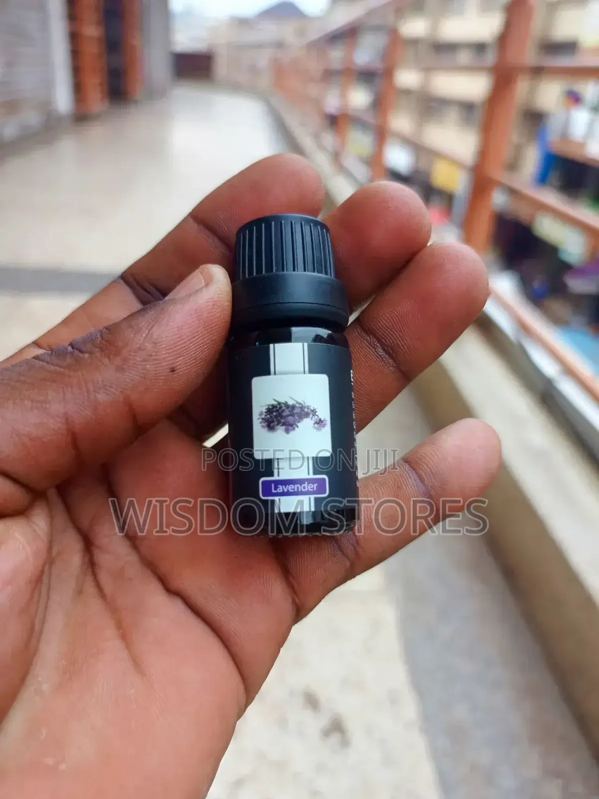 Holdmay Natural Essential Oils