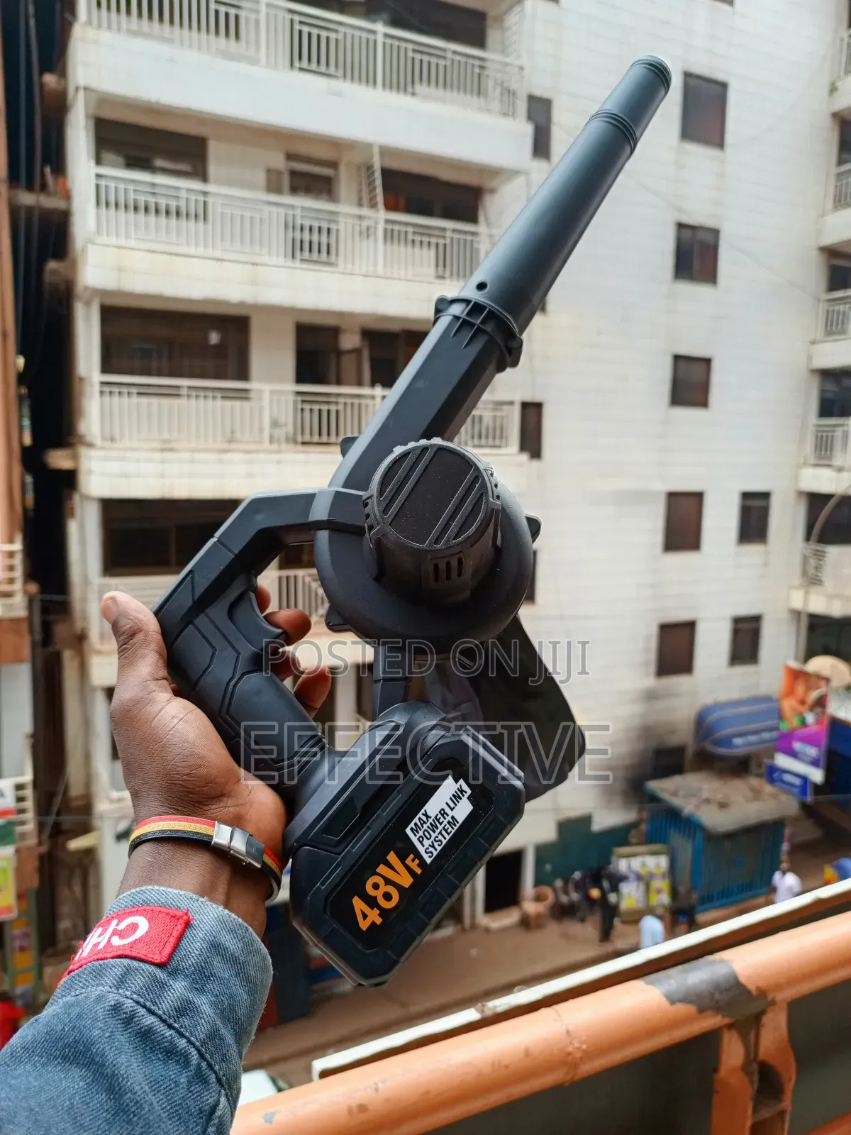 Cordless, Handheld Electric Air Blower/Vacuum Cleaner.