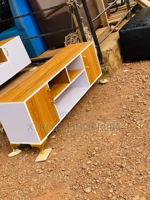 Center Table / Fashion Design Unique/ Creative