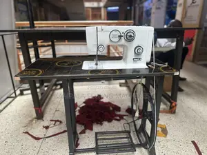 Zigzag Design Sewing Machines With Good Nice Looking Stand .