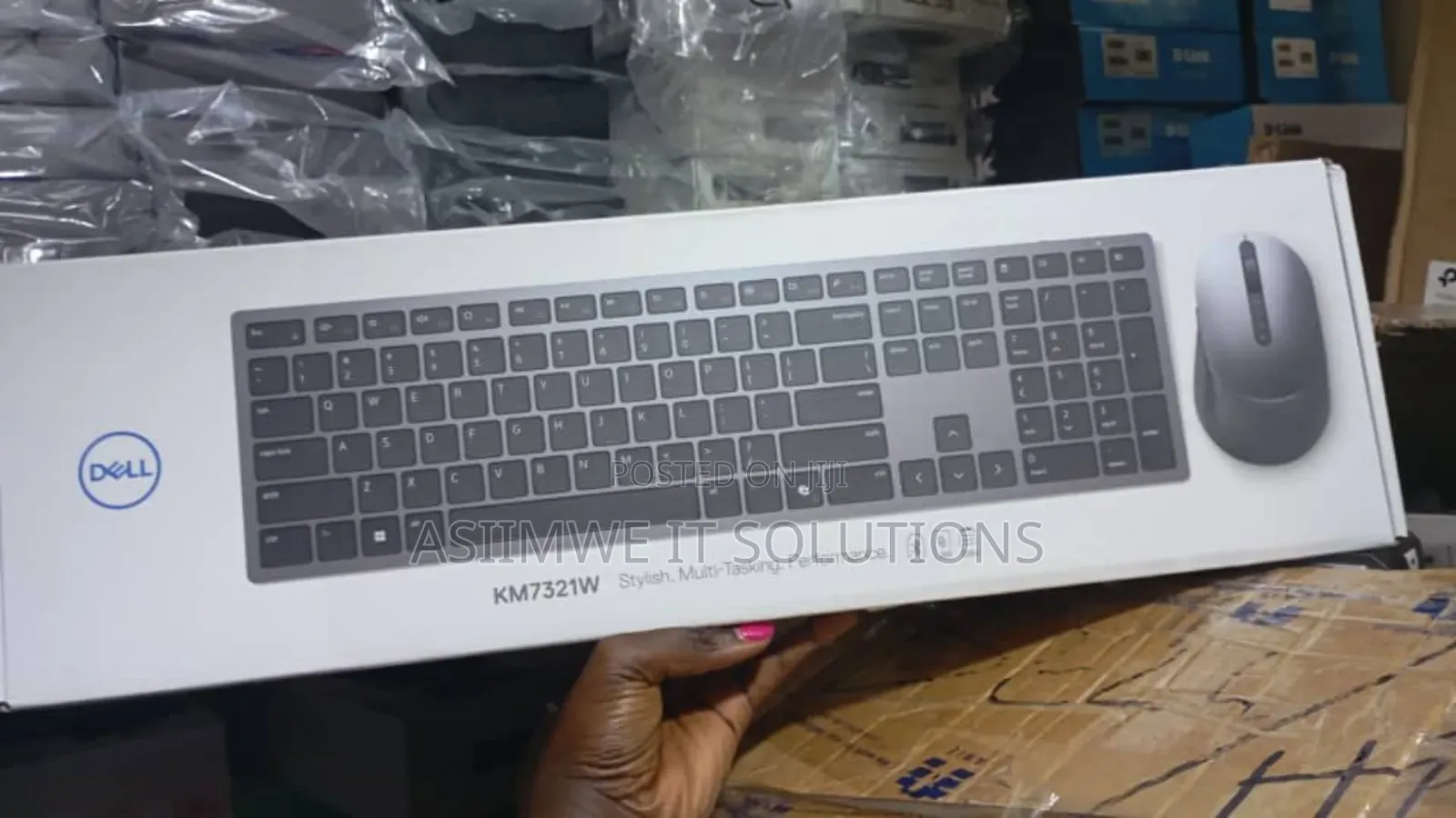Dell Premier Multi-Device Wireless Keyboard and Mouse (Km7321w) Combo.