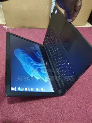 Laptop Dell Inspiron 13 7359 4GB Intel Core I5 HDD 500GB