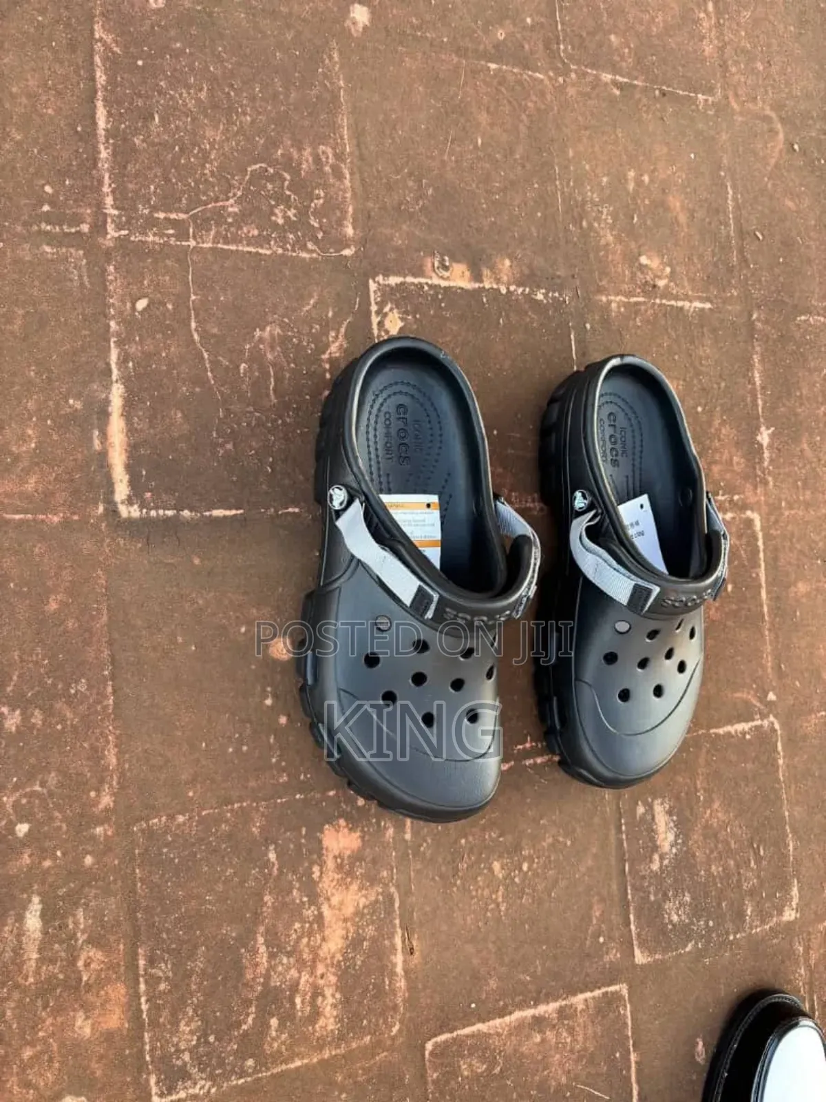 Iconic Crocs. Pure Black Original Crocs