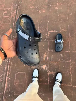 Iconic Crocs. Pure Black Original Crocs