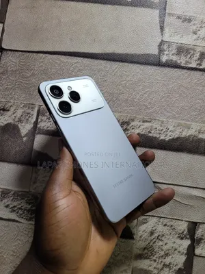 Tecno Spark 40 128 GB Gold