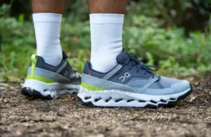 Original On Cloudhorizon Waterproof Hiking Sneakers