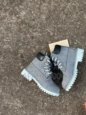 New Classic Kid’S Gray Timberland 6 Inch Boots