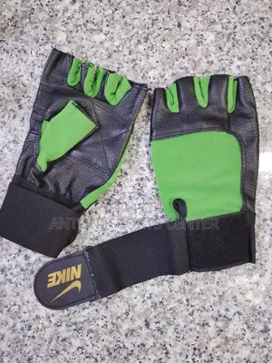 Nike Gym Gloves