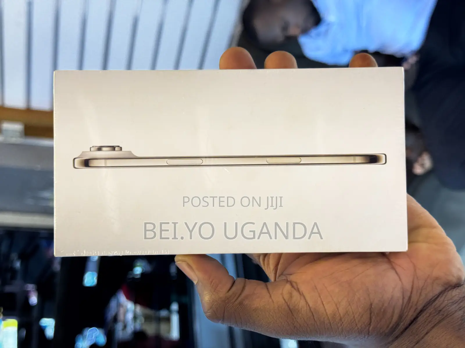 New Apple iPhone Air 256 GB Gold