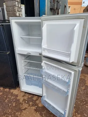 Sizable Fridge/Well Freezing/Used
