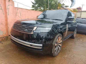 Land Rover Range Rover Vogue 2023 Black