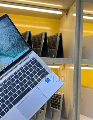 Laptop HP EliteBook 830 G8 16GB Intel Core I7 SSD 512GB