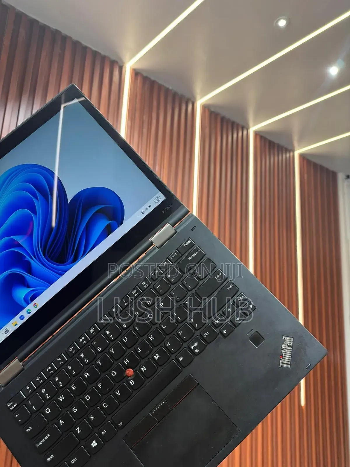 Laptop Lenovo Thinkpad X1 Yoga 8GB Intel Core I5 SSD 256GB