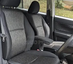 Toyota Corolla Rumion Hatchback 1.8 AWD 2011 Gray