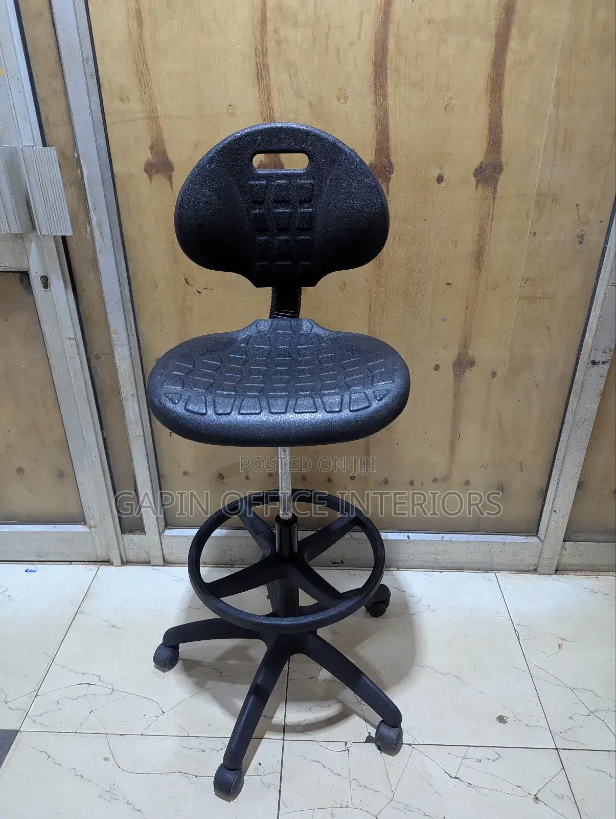 Plastic Counter// Teller Chair