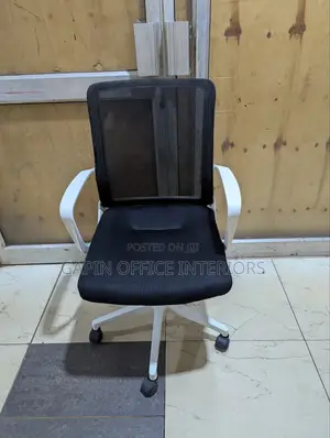 Black and White Simple Office Chair With Fixed Armrests for Support