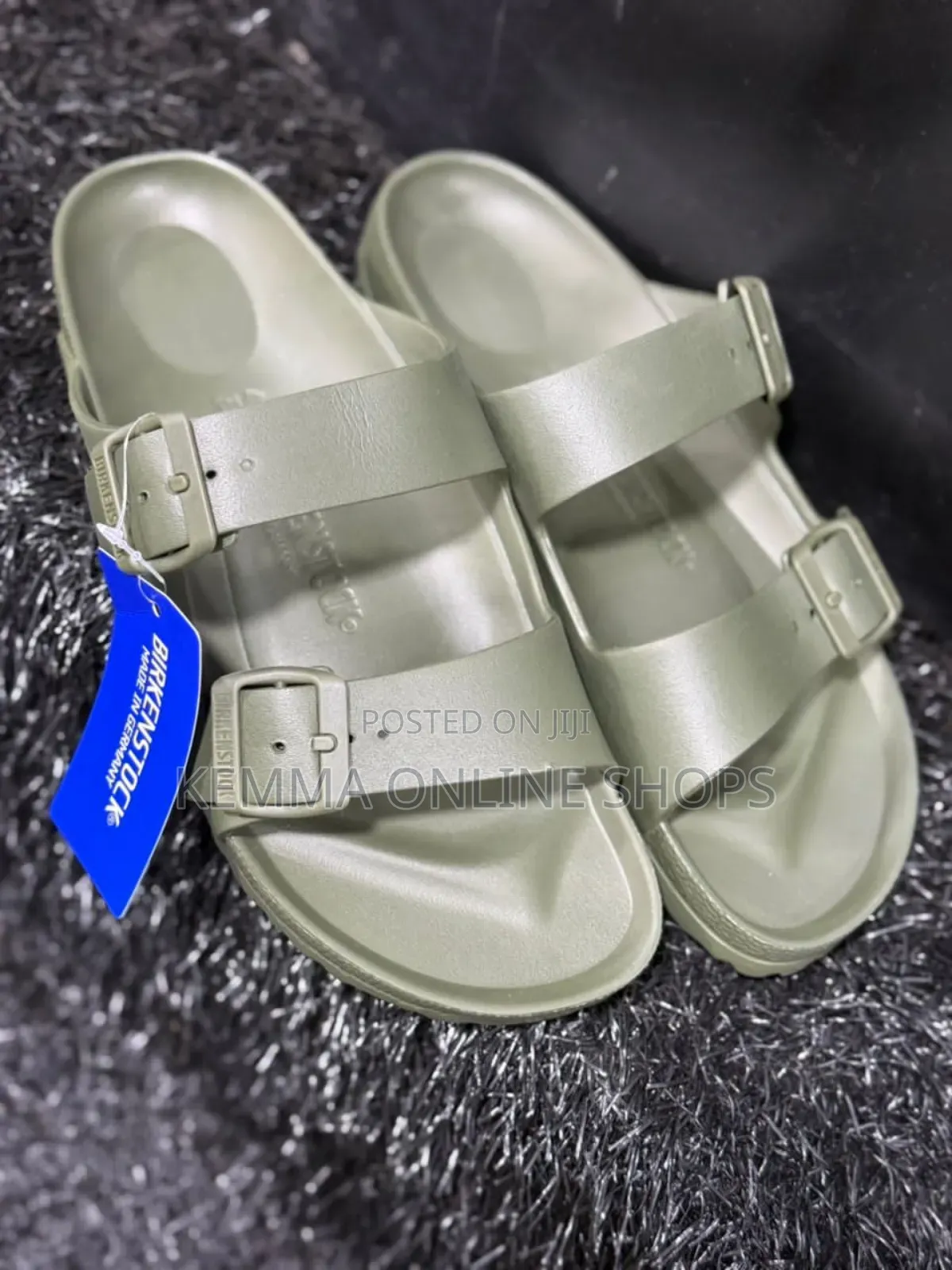 Slip on Reef Strap Sandals