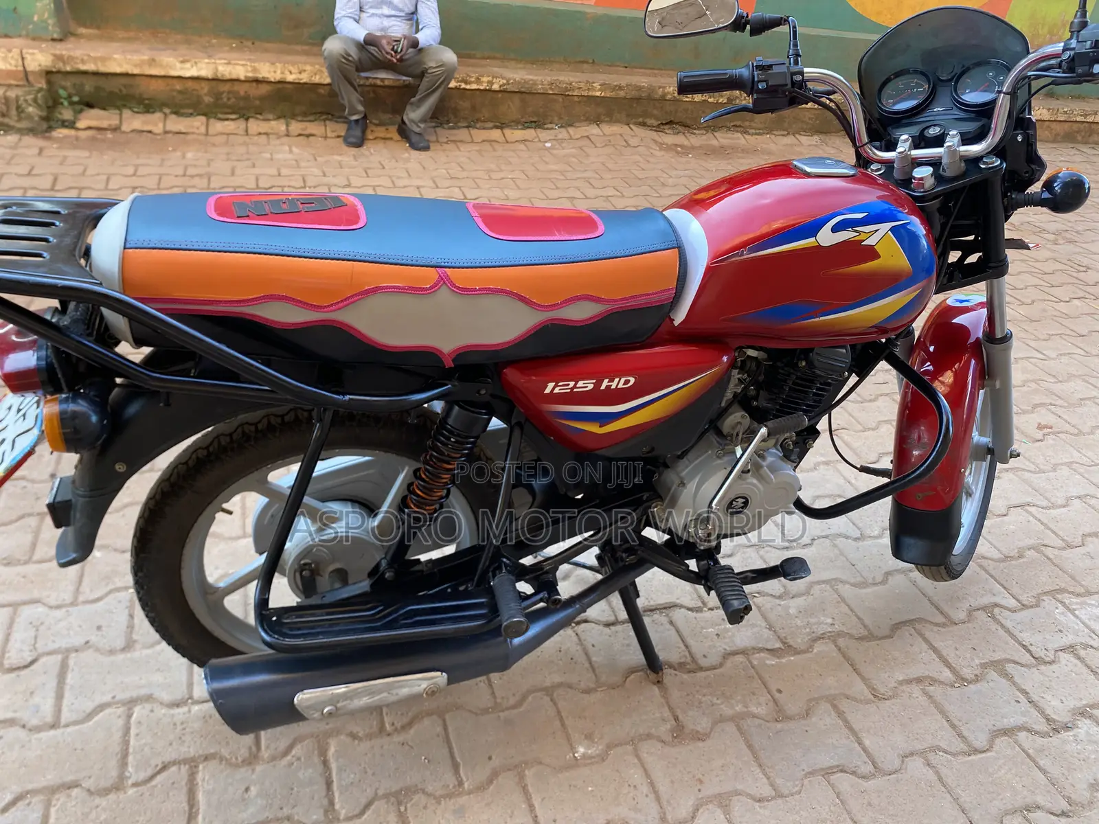 Bajaj Boxer 125 2023 Red