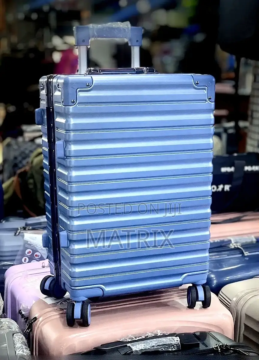 Aluminum Travel Cargo Suitcase