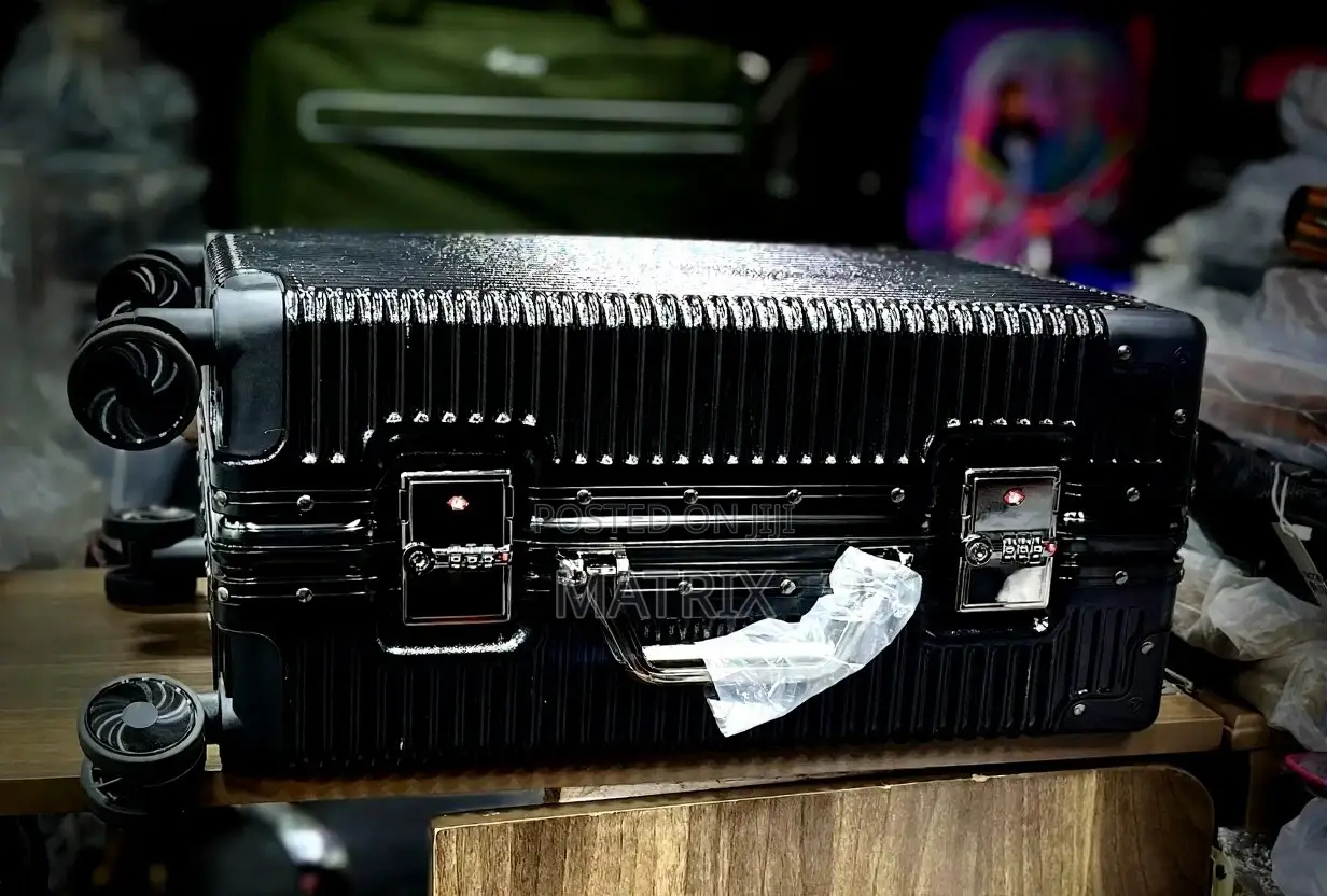 Aluminum Travel Cargo Suitcase